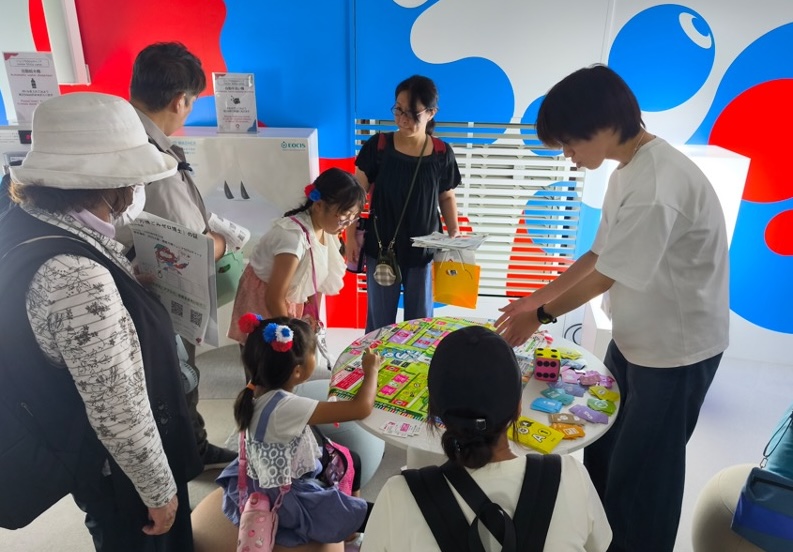 SDGsジュニアキャンプにてゲーム体験を提供している様子